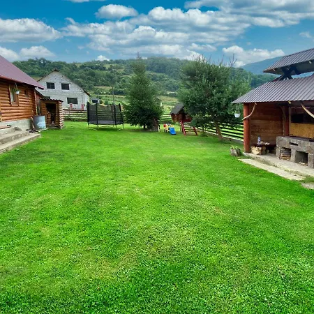 Private House затишок Casa vacanze Zhdeniievo