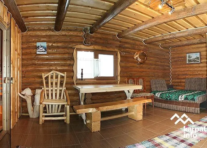 Private House затишок Ferienhaus Schdenijewo